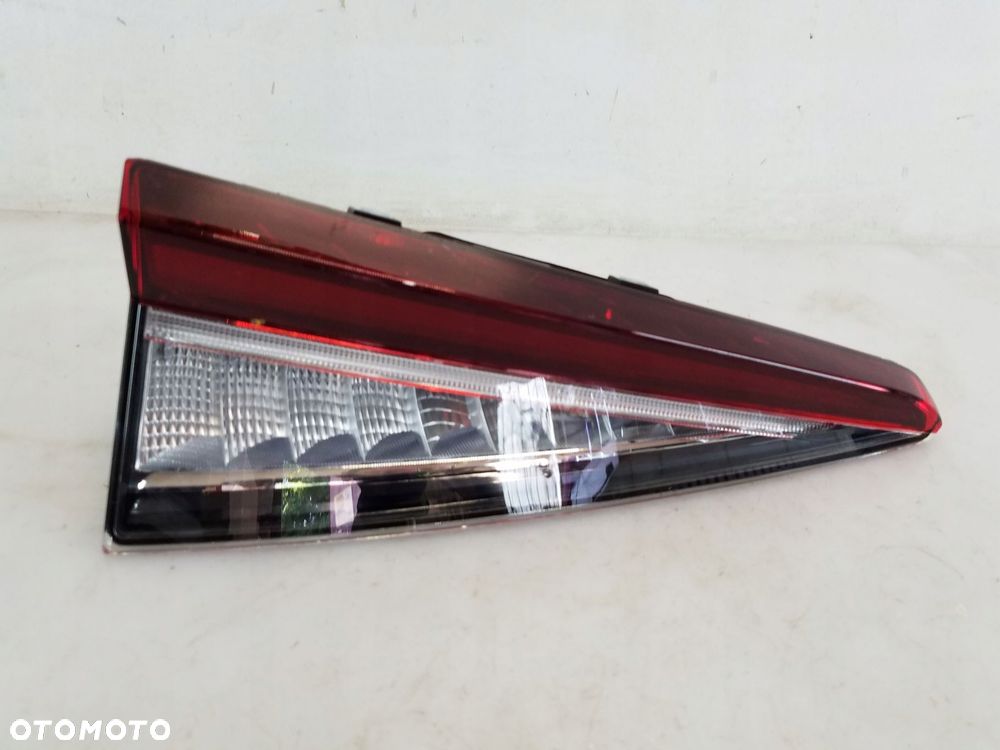 lampa tył w klapę lewa skoda enyaq iv 5lj945307 - 2