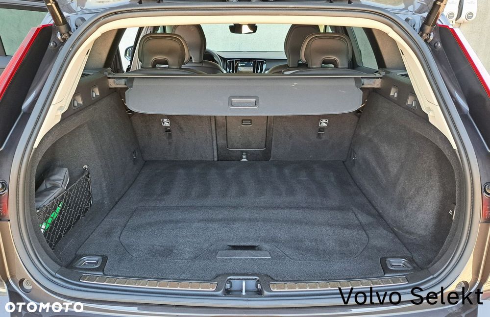 Volvo V60 Cross Country - 30