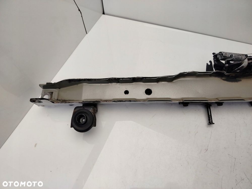 toyota rav4 iii 06r- pas górny wzmocnienie zamek - 9