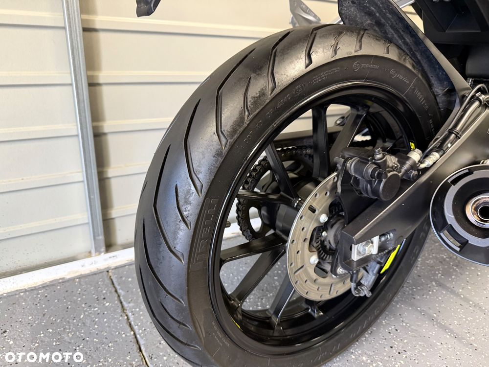 Yamaha MT - 6