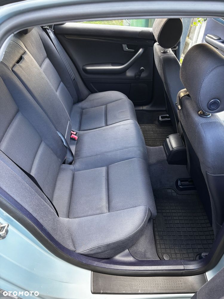 Audi A4 Limousine 2 - 12