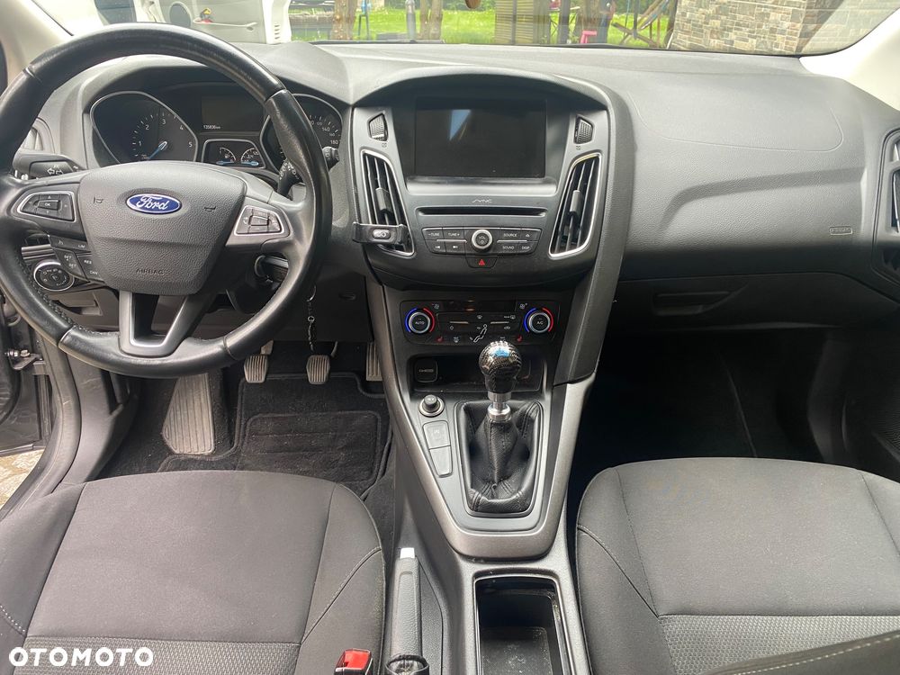 Ford Focus - 27