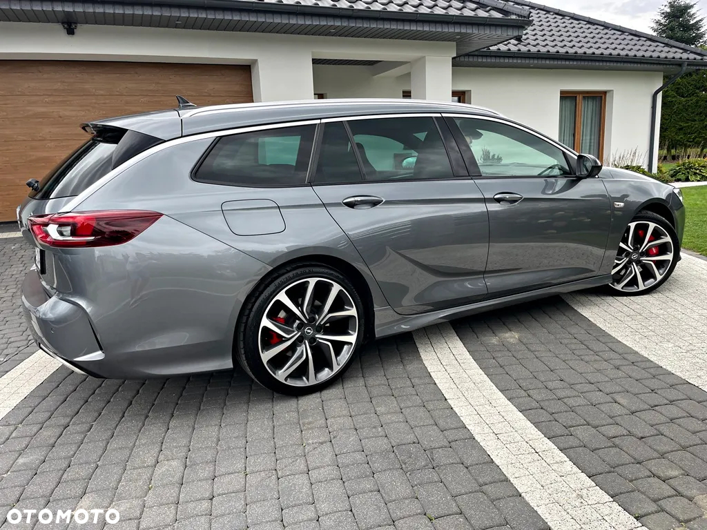 Opel Insignia 2.0 T 4x4 GSi S&S - 23