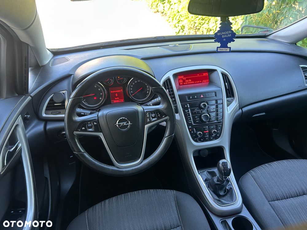 Opel Astra 1.4 T Sport - 24