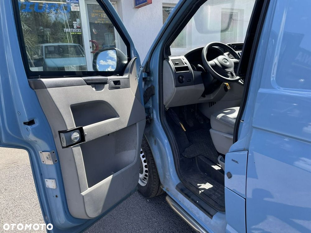 Volkswagen Transporter - 8