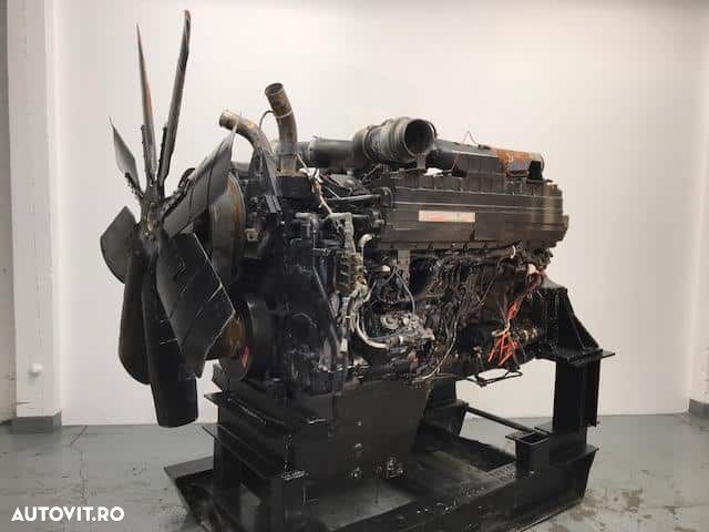 Motor cummins qst30 - 1
