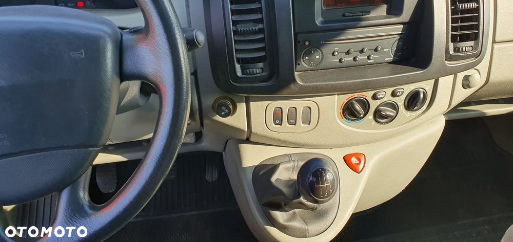 Renault Trafic Passenger Expression - 15