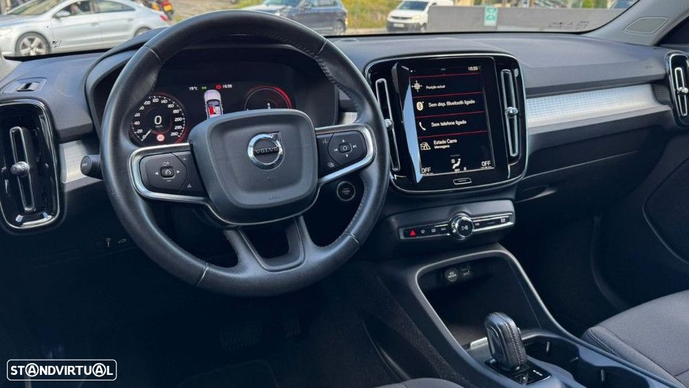 Volvo XC 40 1.5 T5 PHEV Momentum Plus - 16