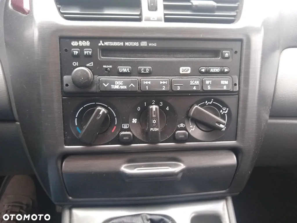 Mitsubishi Space Wagon 2.4 GDI Family - 22