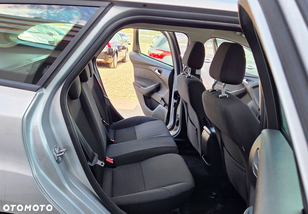 Ford Focus - 21