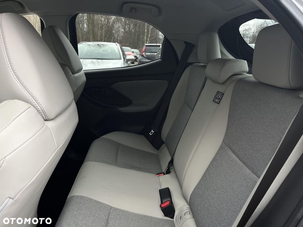Toyota Yaris 1.5 Executive CVT - 15