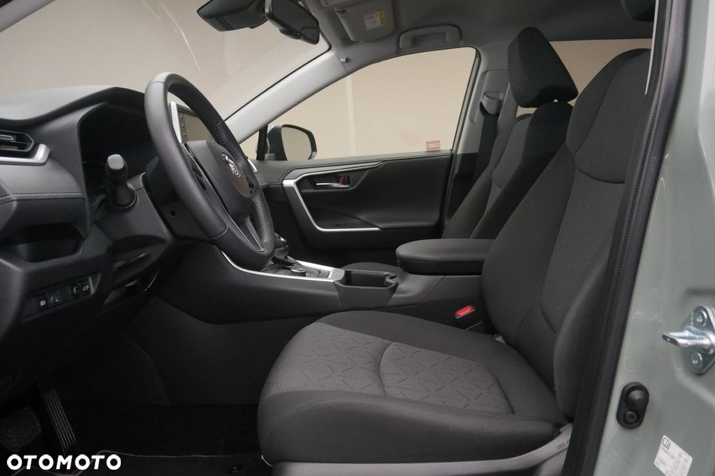 Toyota RAV4 - 12