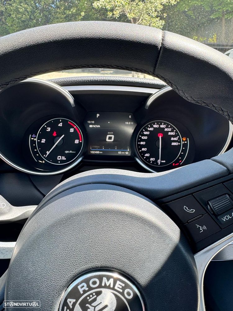 Alfa Romeo Giulia 2.2 D Super AT8 - 8