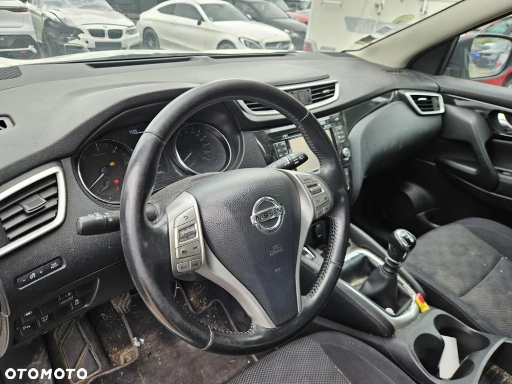 Nissan Qashqai 1.5 dCi Tekna - 8