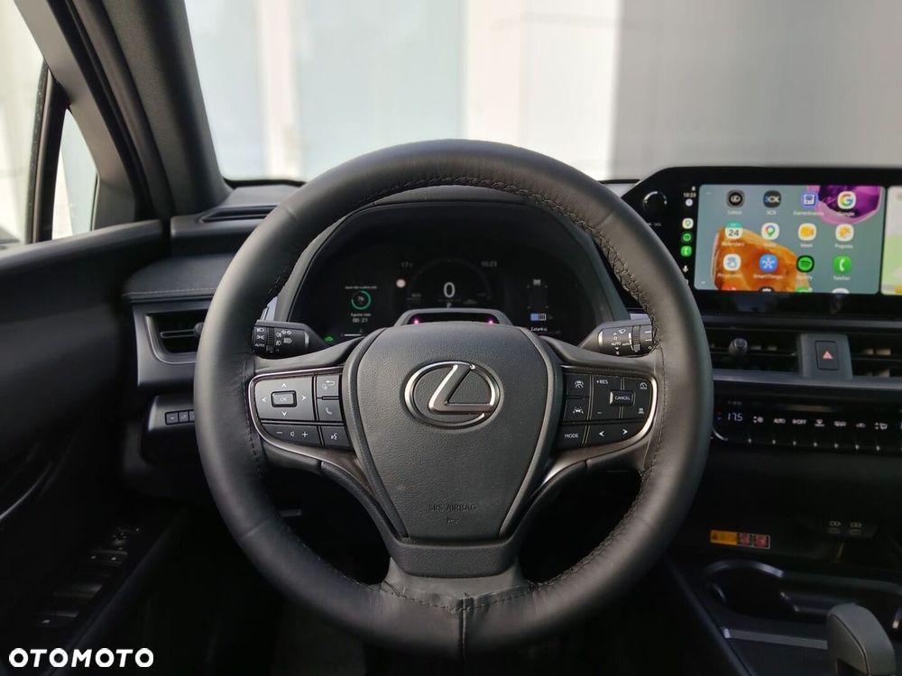 Lexus UX 300h F Sport Design - 15