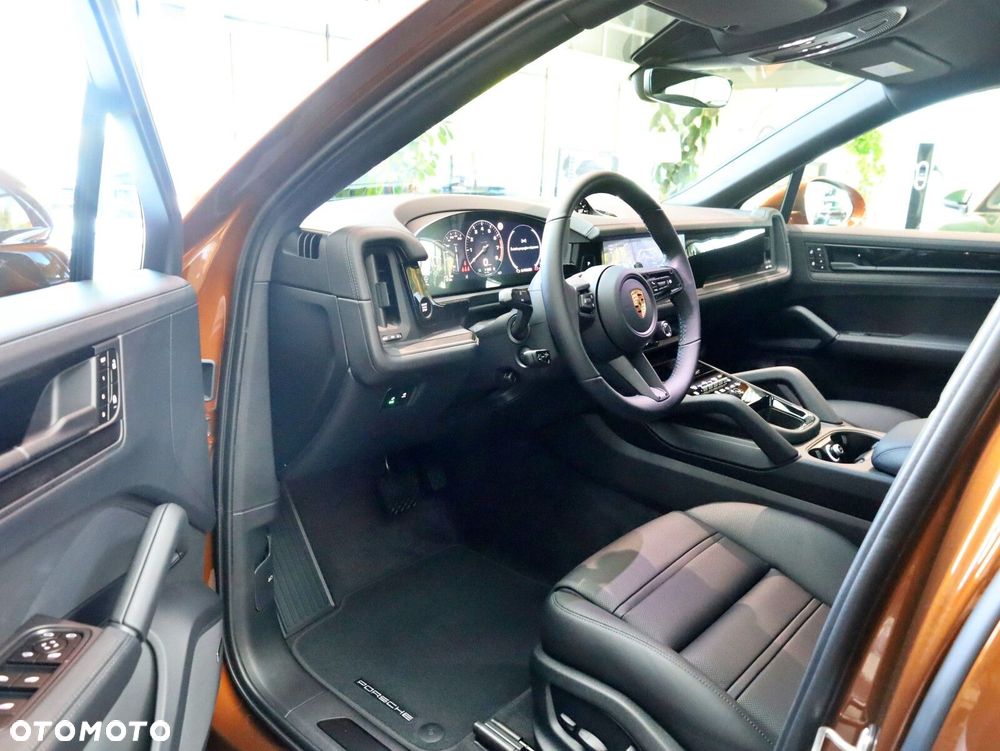 Porsche Cayenne - 15