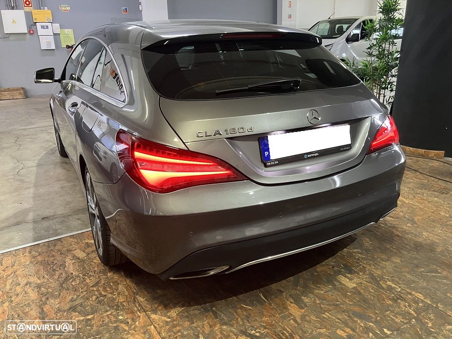 Mercedes-Benz CLA 180 d Shooting Brake - 10