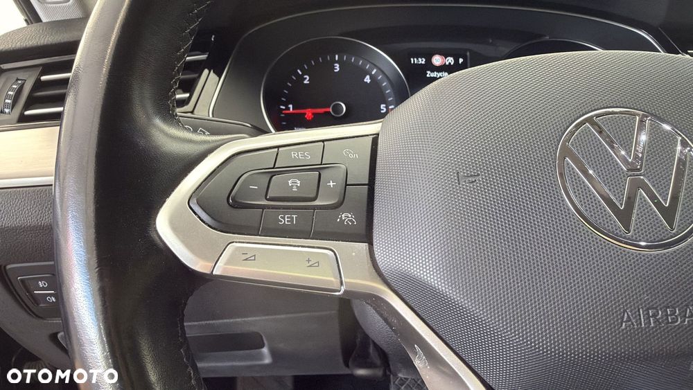 Volkswagen Passat - 23