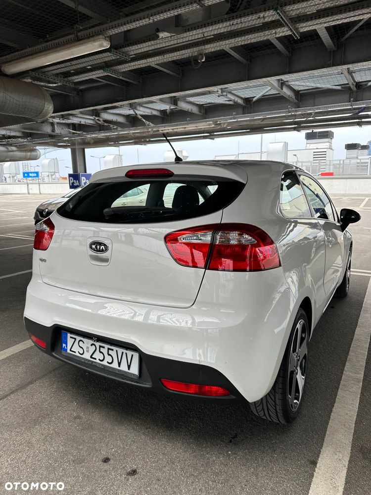 Kia Rio 1.2 M (klm) - 4