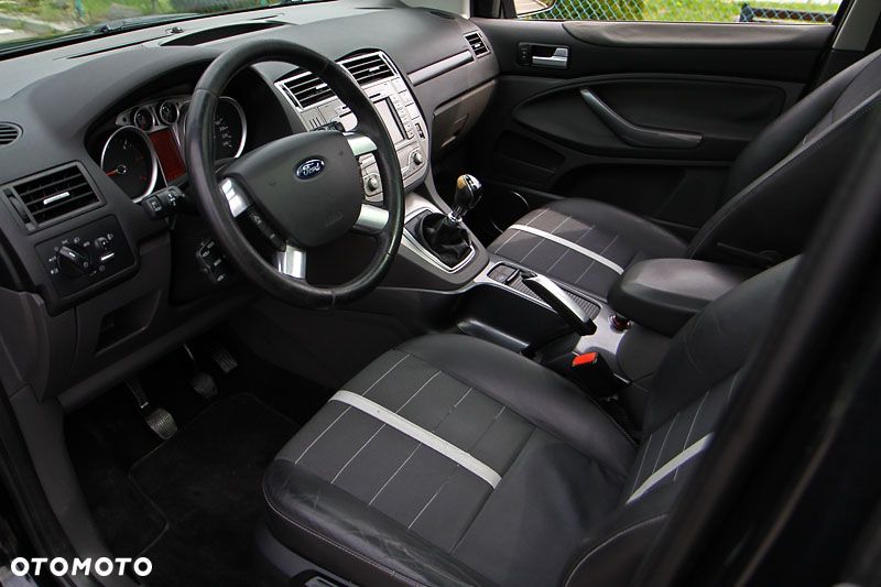 Ford Kuga 2.0 TDCi 4x4 Titanium - 8