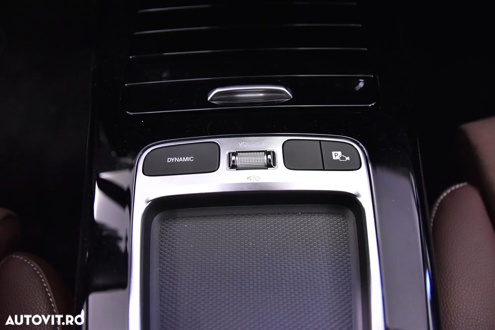 Mercedes-Benz CLA 200 MHEV Coupe - 17