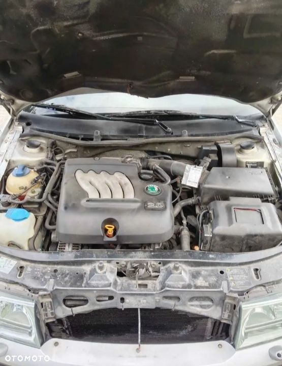 Skoda Octavia 2.0 Elegance - 4