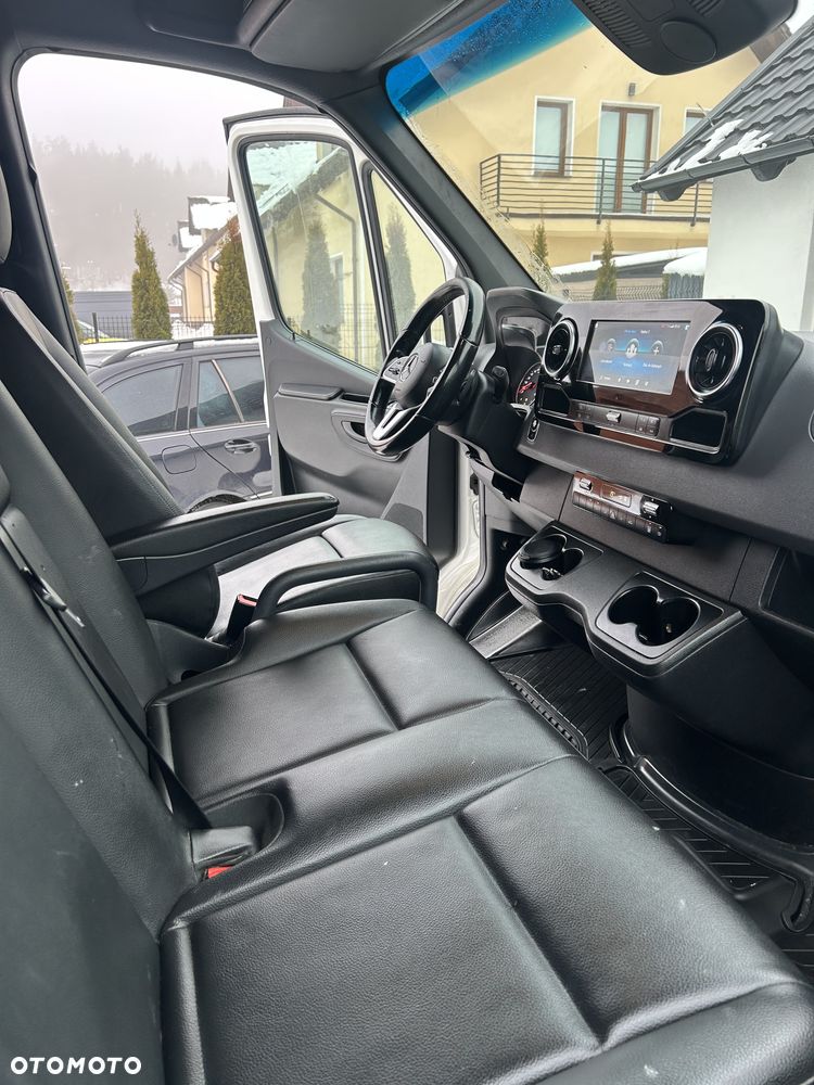 Mercedes-Benz SPRINTER - 10