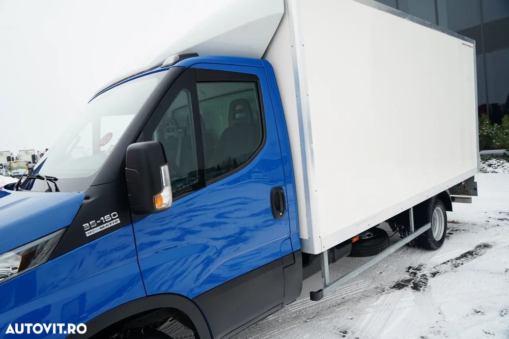 Iveco DAILY 35-160 / CONTAINER 4.2 M / LIFT - 750 kg / TWIN GVWR: 3500 KG - 12