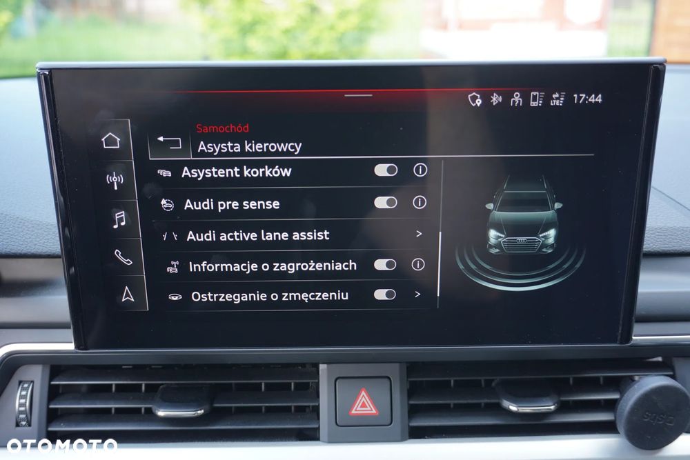 Audi A4 Avant 40 TDI quattro S tronic S line - 28