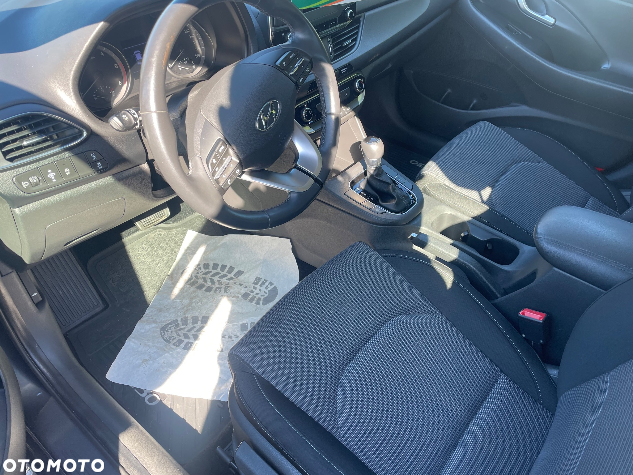 Hyundai i30 1.6 D Comfort DCT - 5