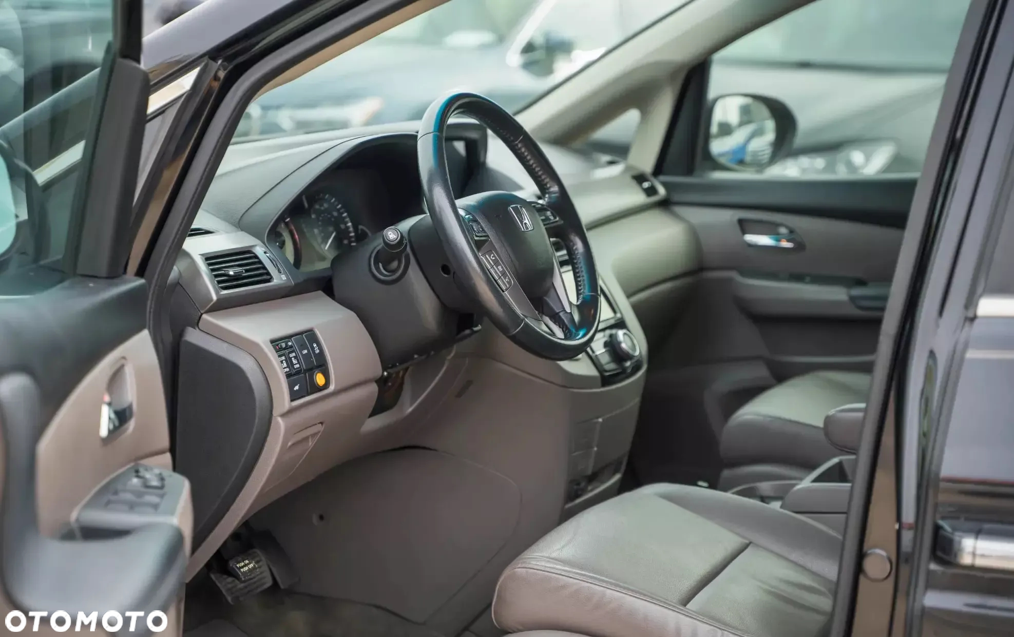Honda Odyssey 3.5 EX - 12