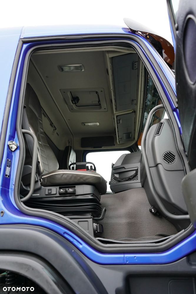 Volvo FM / 420 / 6 X 2 / SKRZYNIOWY + HDS / PALFINGER PK 26002 / WYS. 17 M / OŚ SKRĘTNA - 10