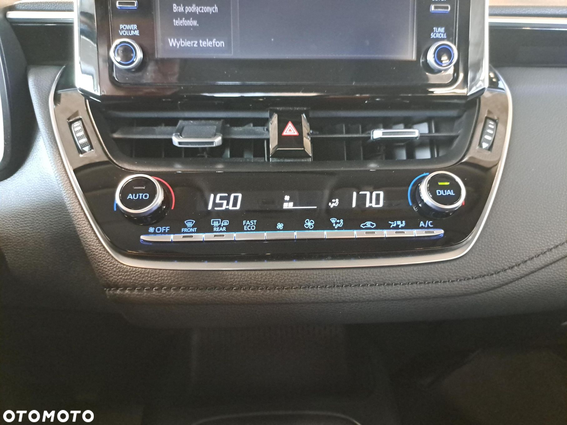 Toyota Corolla - 23