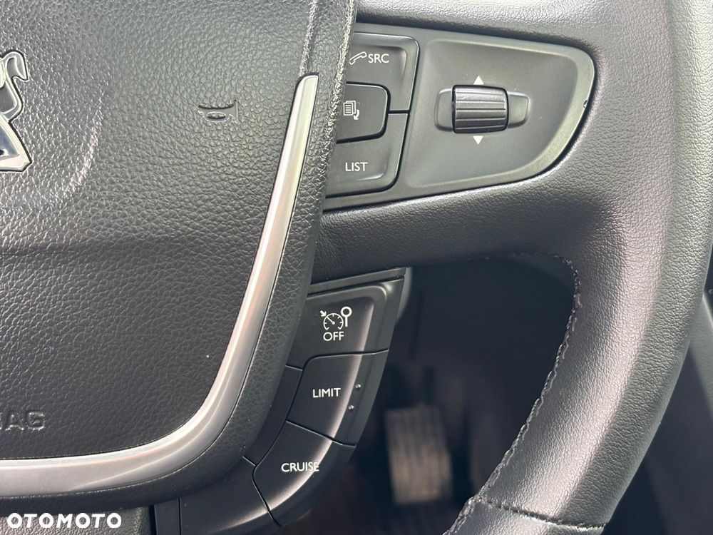 Peugeot 508 RXH 2.0 HDi HYbrid4 - 31
