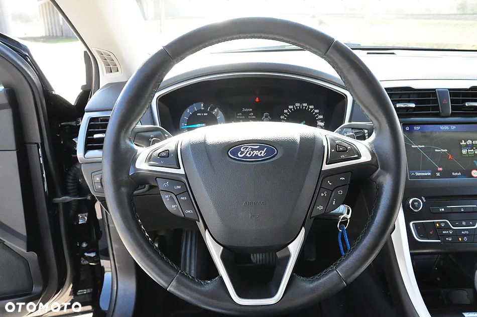 Ford Mondeo 2.0 TDCi Trend PowerShift - 32