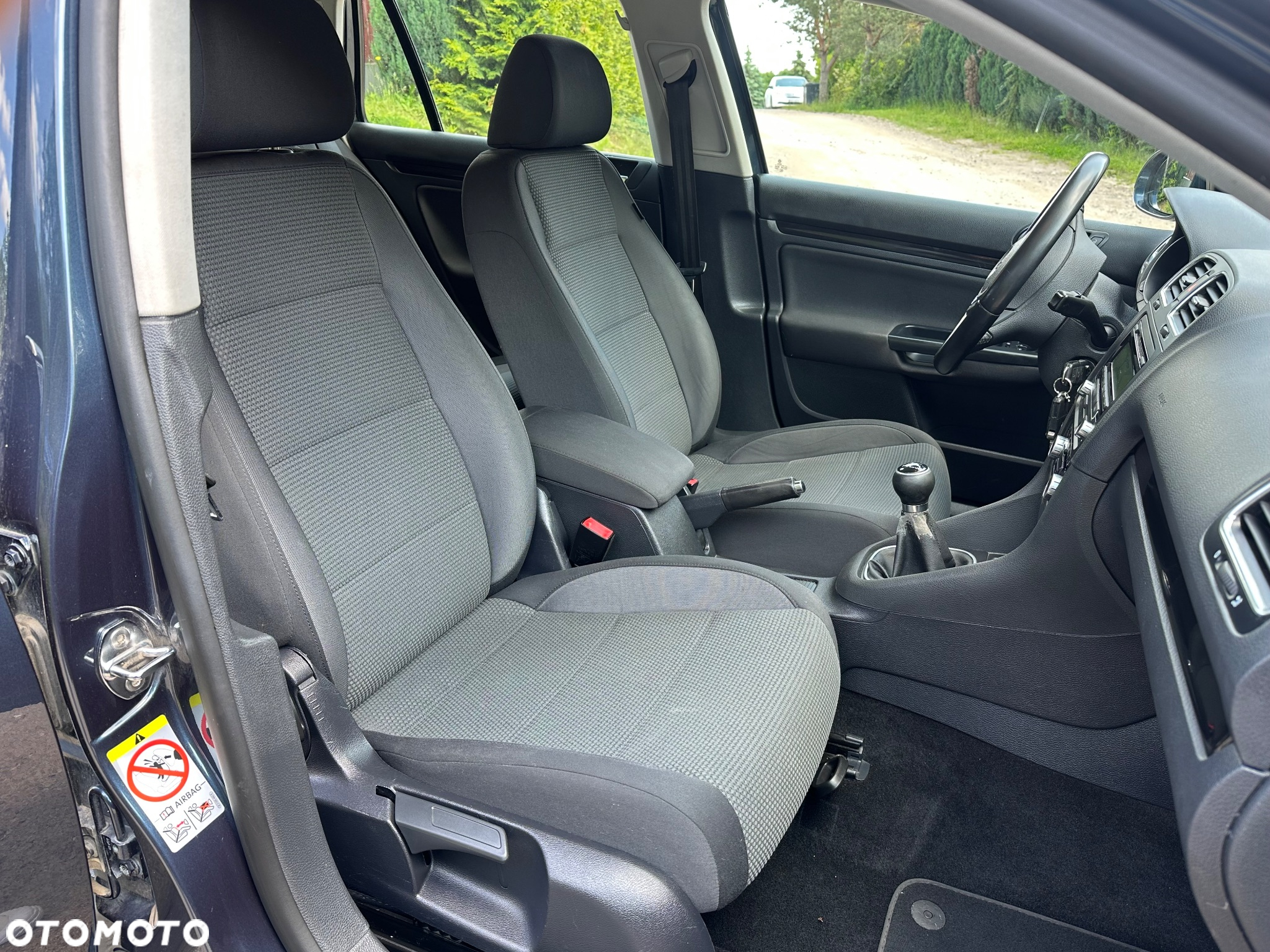 Volkswagen Golf 1.6 Comfortline - 14