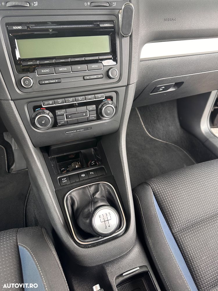 Volkswagen Golf - 9