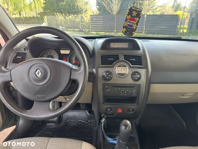 Renault Megane 1.6 16V Authentique - 10