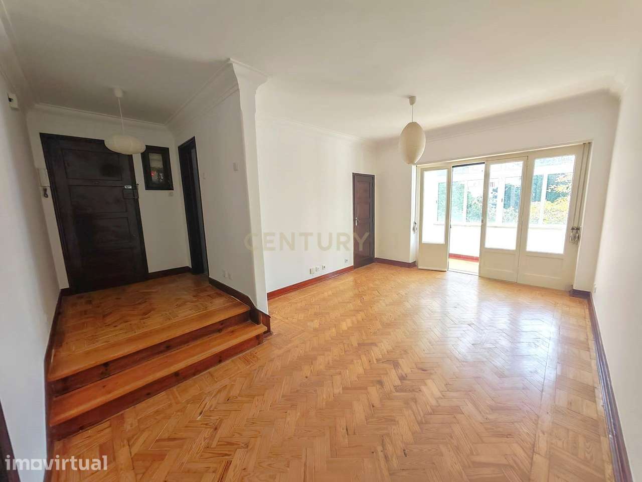 Imóvel T1 com excelente localização na Av. Paris a 300 metros da Pr. d - Grande imagem: 3/16