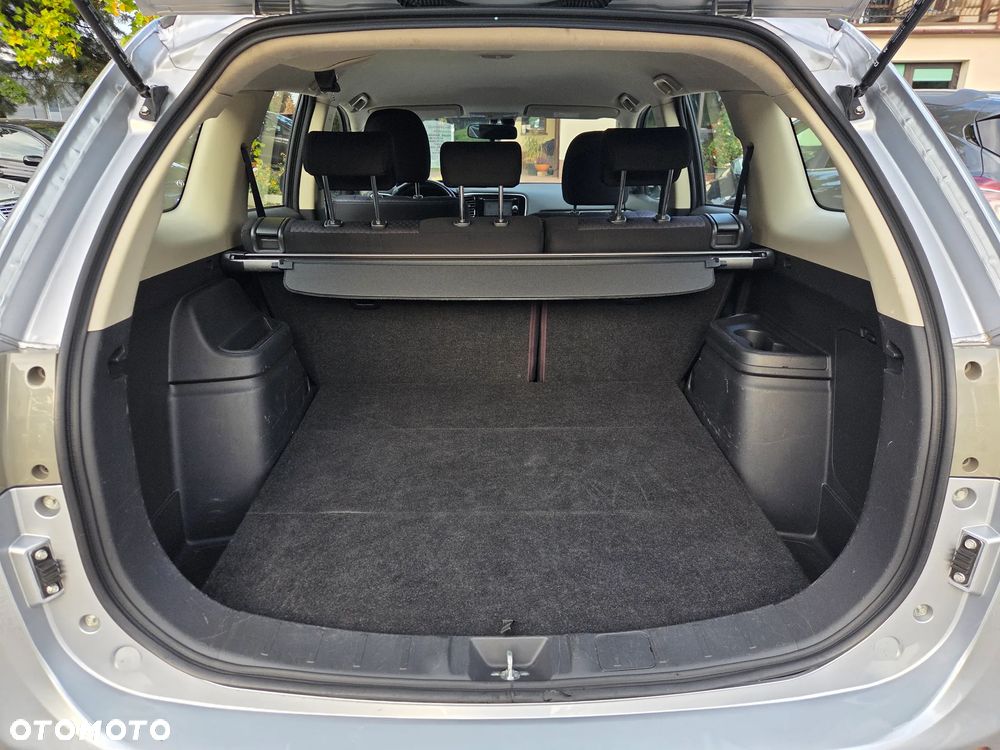 Mitsubishi Outlander - 22