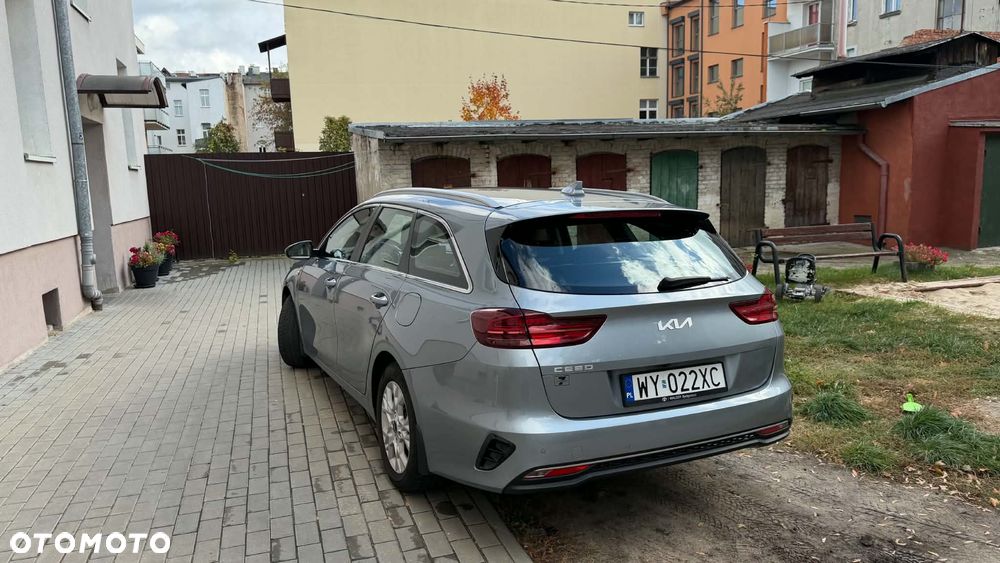 Kia Ceed - 16