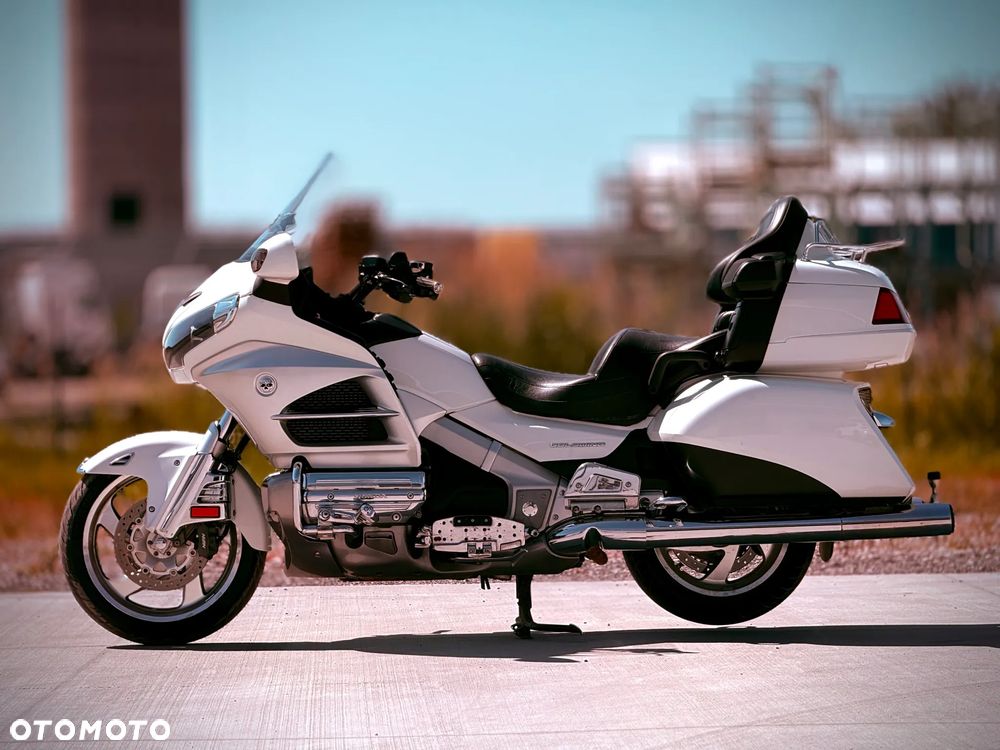 Honda GL - 5