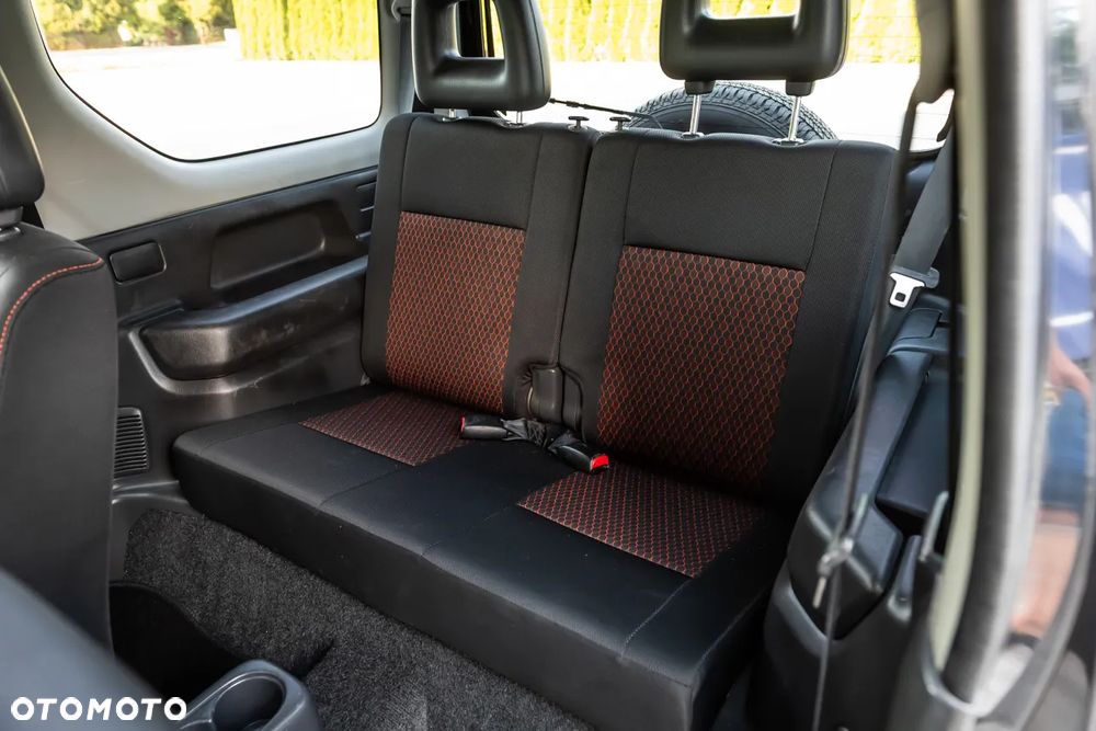 Suzuki Jimny Black&White - 21