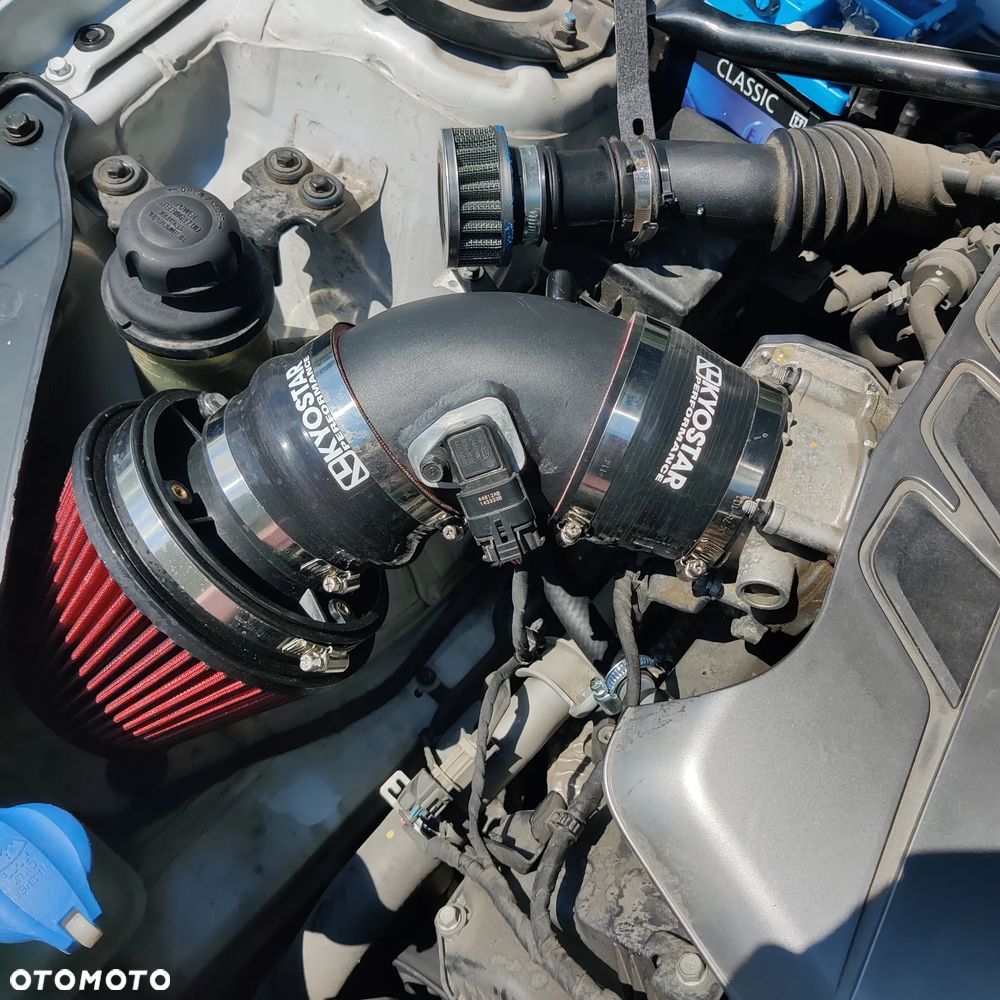 Hyundai Genesis - 4
