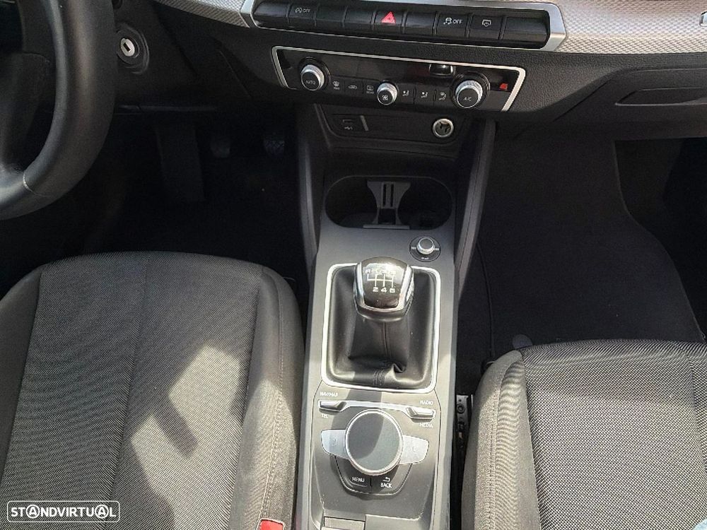 Audi Q2 30 TFSI Advanced - 15