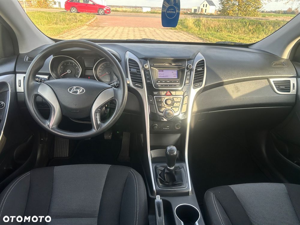 Hyundai i30 blue 1.4 Classic - 18