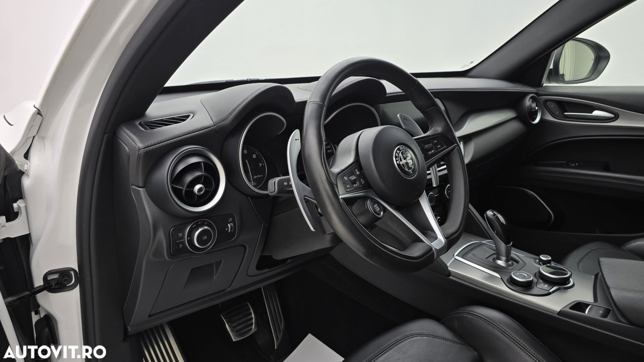 Alfa Romeo Stelvio 2.0 Turbo AWD AT8 Super - 13