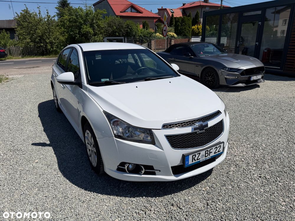 Chevrolet Cruze 1.6 LT - 18