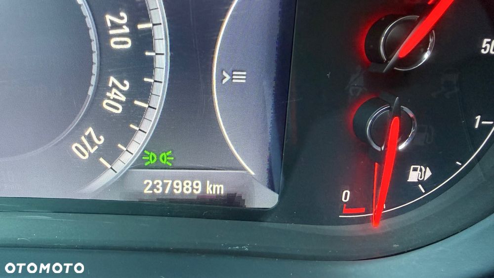 Opel Insignia 2.0 CDTI 4x4 ecoFLEX Start/Stop Business Innovation - 10