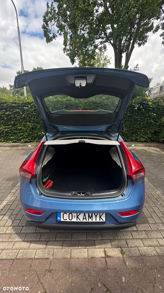 Volvo V40 D2 Momentum - 10
